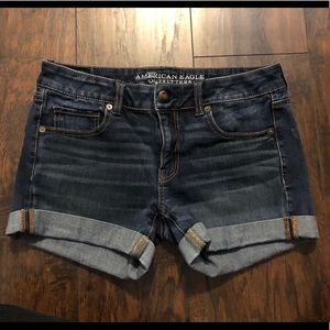 Mid rise American Eagle shorts